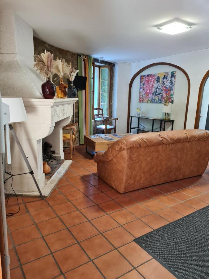 Hostellerie Du Vieux Moulin Hotel